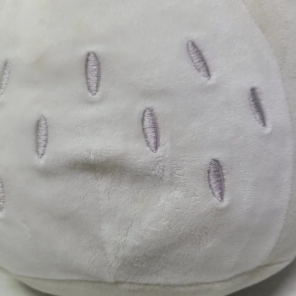 8” Vee the Gray White OWL Baby with RATTLE Squishmallow- Stained - Picture 4 of 6